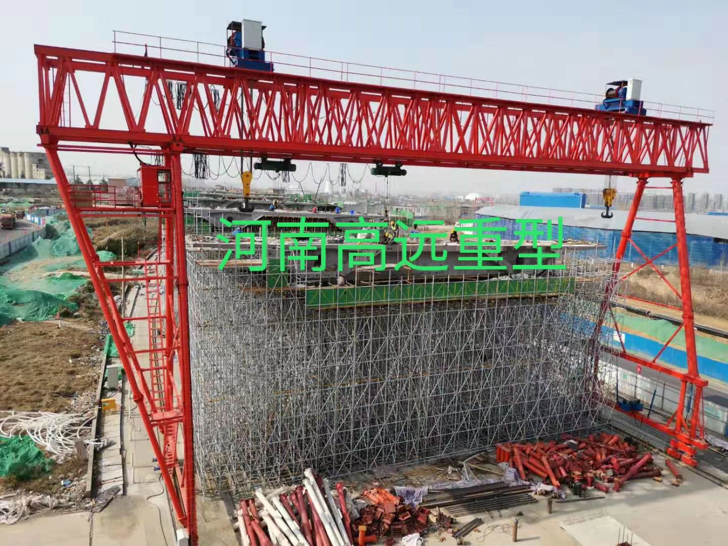 重慶勝和建筑工程有限公司拉薩提布崗項目，采購我廠ME60+60T-36M-9M-2臺，10T-36M-9M-4臺龍門吊