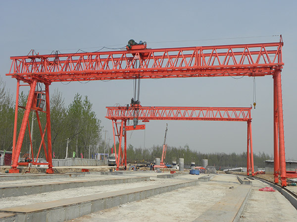 低價(jià)轉(zhuǎn)讓二手龍門(mén)吊在裝卸時(shí)應(yīng)當(dāng)注意哪些事項(xiàng)？