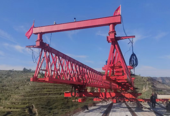 GYLQ200T-40M架橋機(jī)租賃使用過程中應(yīng)該注意的事項