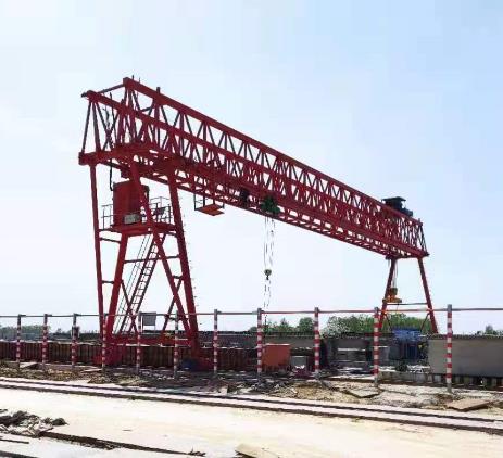 帶有伸縮機(jī)構(gòu)的司機(jī)室有什么好處，常用于哪些龍門吊上？