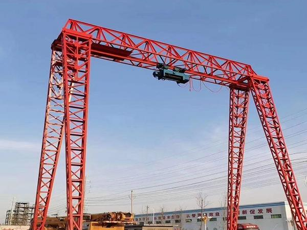 如何評估龍門吊作業(yè)現(xiàn)場的安全風(fēng)險？