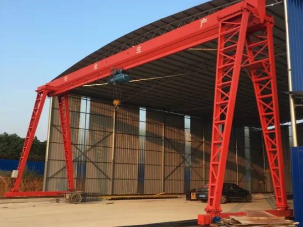 龍門吊保持視野清晰對避免盲區(qū)至關重要，你了解如何做到嗎？