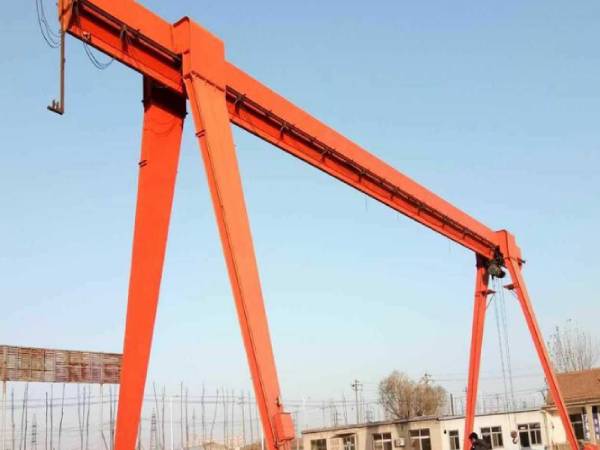 龍門(mén)吊門(mén)式起重機(jī)操作中如何確保環(huán)境保護(hù)？